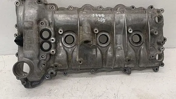 Cadillac XT5 Rocker cam cover 