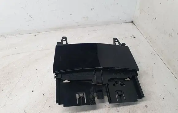 Mercedes-Benz C W204 Car ashtray A2046800179