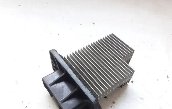Toyota Avensis T220 Heater blower fan relay 