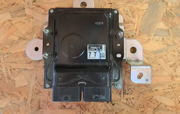 Nissan Leaf I (ZE0) Engine control unit/module 237403NL6B MB112700830312V