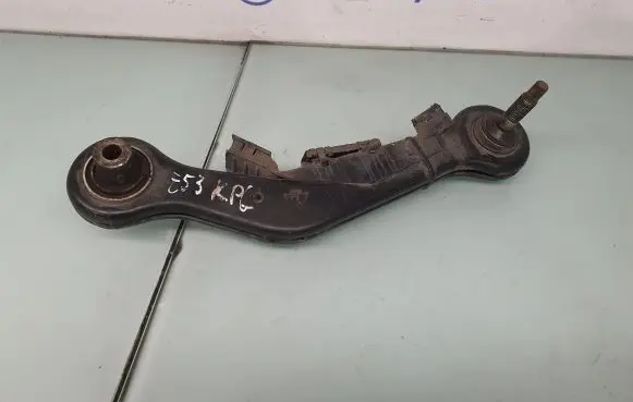 Rear control arm