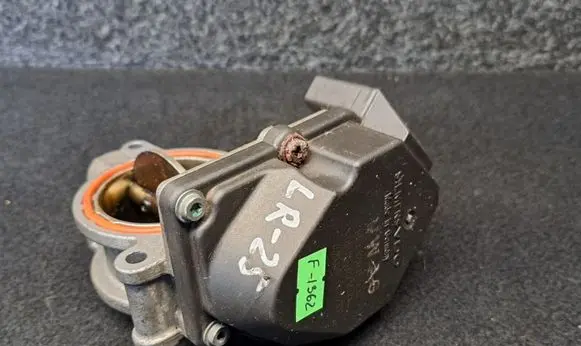 Audi A8 S8 D4 4H Throttle valve 057128063E