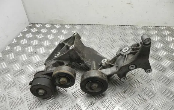 KIA Sorento EGR valve cooler bracket 002233