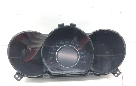 Speedometer (instrument cluster)