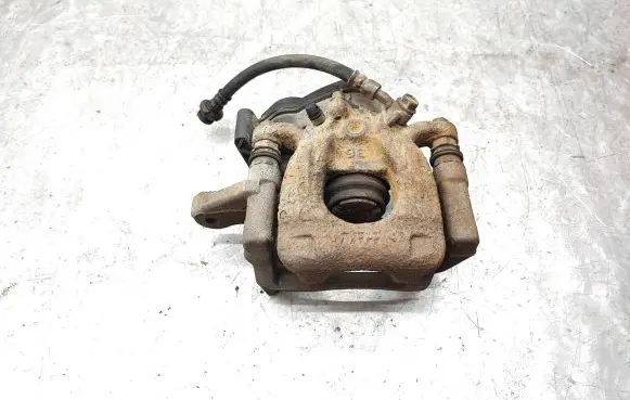 Nissan Qashqai Rear brake caliper