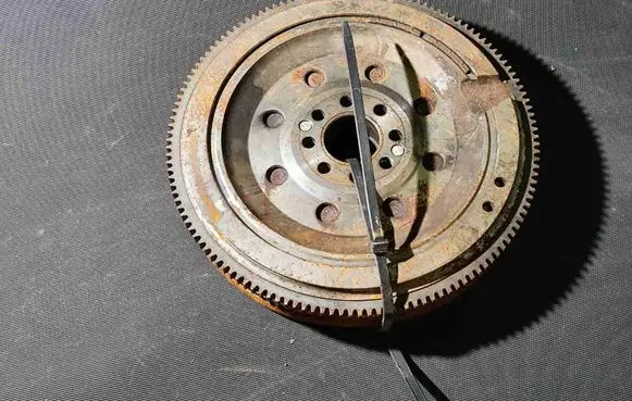 Volkswagen II LT Clutch pressure plate 074141032