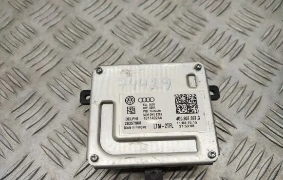 Volkswagen Golf VII Headlight ballast module Xenon 4G0907697G