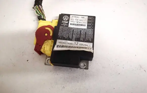 Volkswagen PASSAT B6 Airbag control unit/module 3c0909605f 391121