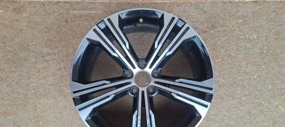 Volvo XC40 R19 alloy rim 31471556 C09942