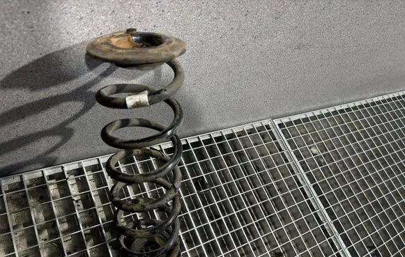Volkswagen PASSAT B8 Rear coil spring 3Q0511115AJ