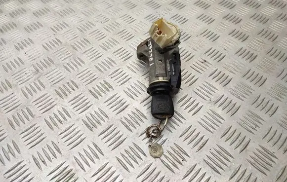 Toyota Yaris Ignition lock N0502241