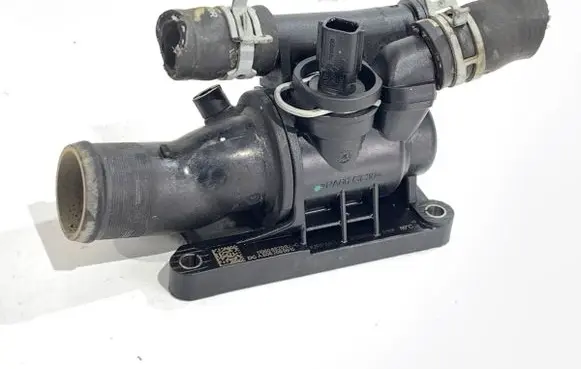 Renault Megane IV Air filter box 110608920R