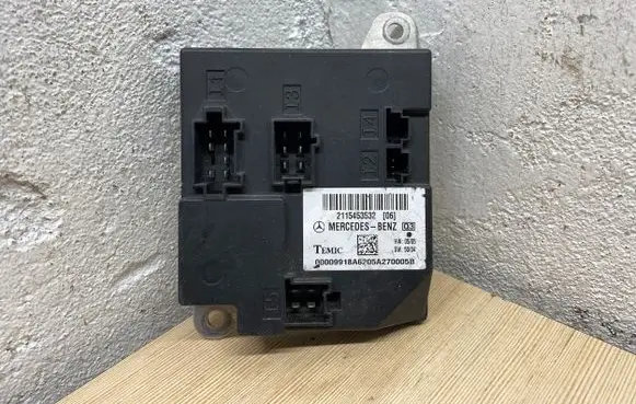 Mercedes-Benz E W211 Comfort/convenience module 2115453532