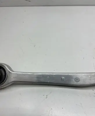 Volkswagen PASSAT B5.5 Front lower control arm/wishbone 8D0407506H