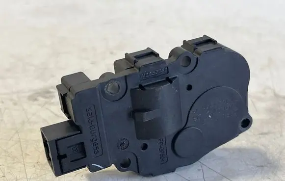 BMW X3 F25 Air flap motor/actuator EFB43603 T1015556H 110120123B