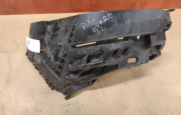 Opel Vivaro Front bumper mounting bracket 620350101R 93856001