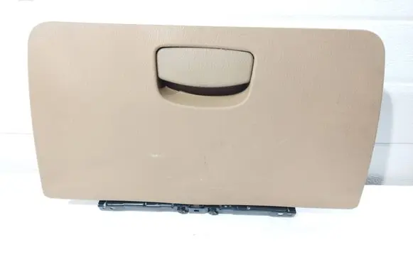 SsangYong Rexton Glove box 7772008000 Y200