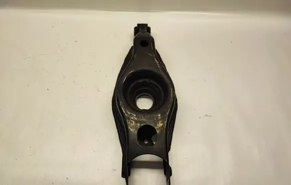 Dodge Challenger Rear upper control arm/wishbone