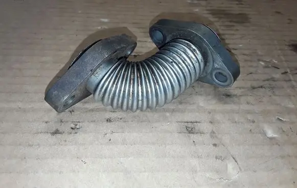 Fiat Sedici EGR valve line/pipe/hose NOCODE