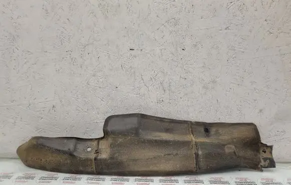 Skoda Octavia Mk2 (1Z) Fender end trim 1Z0821112