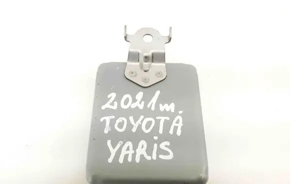 Toyota Yaris XP210 Other devices 1669000593 86572K0010