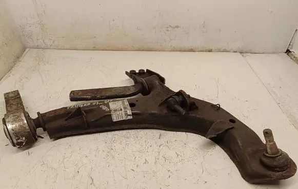 Nissan Primera Front lower control arm/wishbone