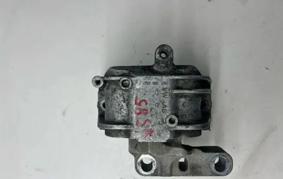Volkswagen PASSAT B6 Engine mount bracket 1k0199262p