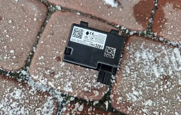 Opel Insignia B Door central lock control unit/module 13523281