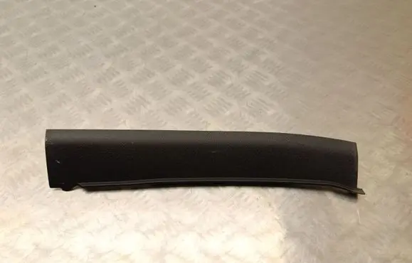 Volvo XC40 (A) pillar trim 31457477