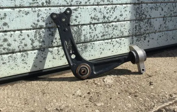 Peugeot 508 Front control arm 872276