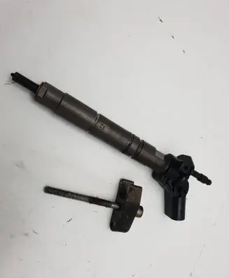 Mercedes-Benz E W211 Fuel injector A6420701387 070519 0445115064