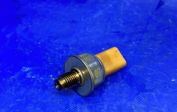 Citroen Berlingo Fuel main line pipe 9676643880 85PP5202