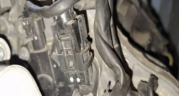 Mercedes-Benz CLS C219 Camshaft position sensor A0041539628