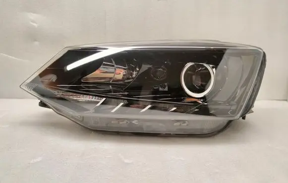 Skoda Fabia Mk3 (NJ) Headlight/headlamp