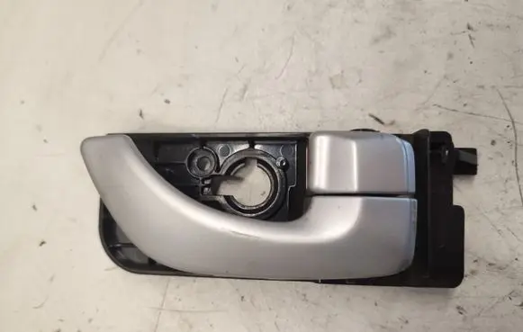 Hyundai Sonata Rear door interior handle