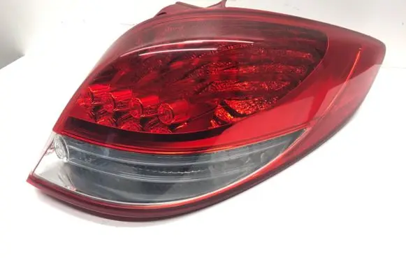 Hyundai Veloster Rear/tail lights