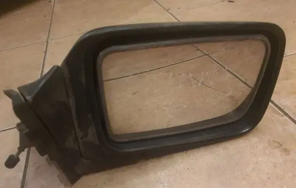 Nissan Sunny Front door electric wing mirror E402402 Iki8087