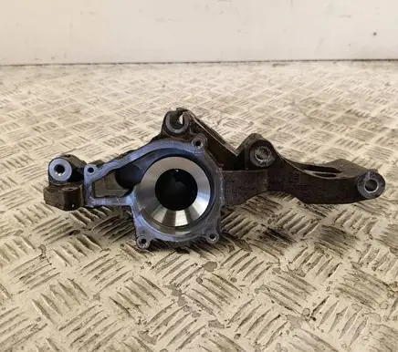 BMW X1 F48 F49 Generator/alternator bracket 8575850
