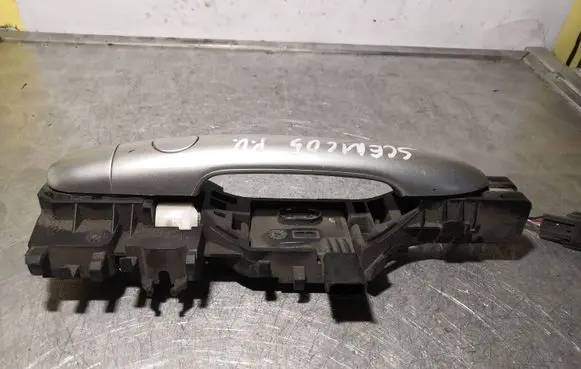 Renault Scenic II - Grand scenic II Front door exterior handle 8200289825