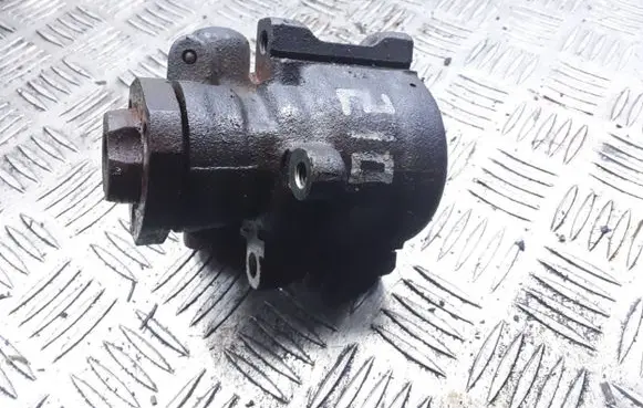 Volkswagen Polo III 6N 6N2 6NF Power steering pump 030145457D 26056680WH