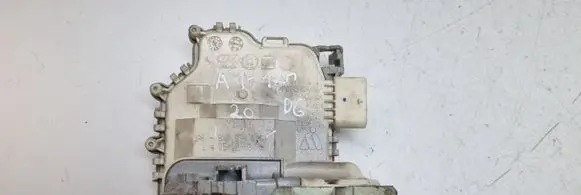 Audi A1 Rear door lock 8X0839016