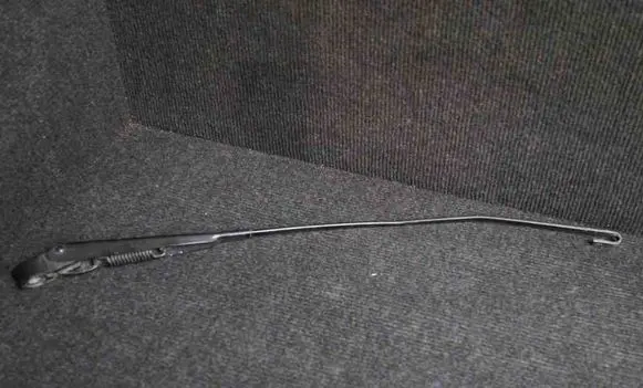Toyota Avensis T250 Windshield/front glass wiper blade 