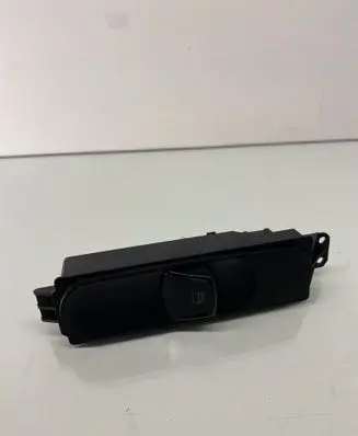 Mercedes-Benz Sprinter W906 Electric window control switch A9065450913 Q04ZGS003 SN105770