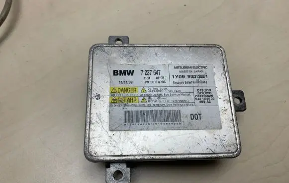 BMW X1 E84 Headlight ballast module Xenon 7237647 W003T20071