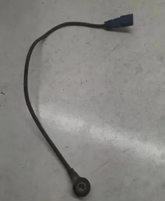 Audi A6 S6 C5 4B Detonation knock sensor 