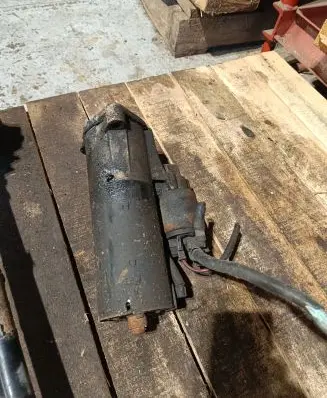 Volkswagen PASSAT B5.5 Starter motor