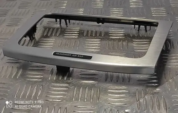 Volkswagen PASSAT B6 Radio/GPS head unit trim 3C0858069P