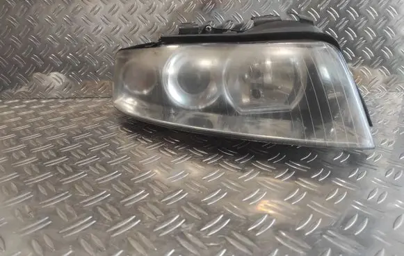 Audi A4 S4 B6 8E 8H Headlight/headlamp