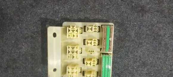 Volvo S40, V40 Fuse box set