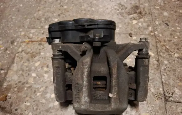 Lexus RX 450H Rear brake caliper 4631078010 1510132072 59R